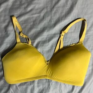 Aerie Real Happy Lightly Lined Yellow Wireless Bra Size 38D